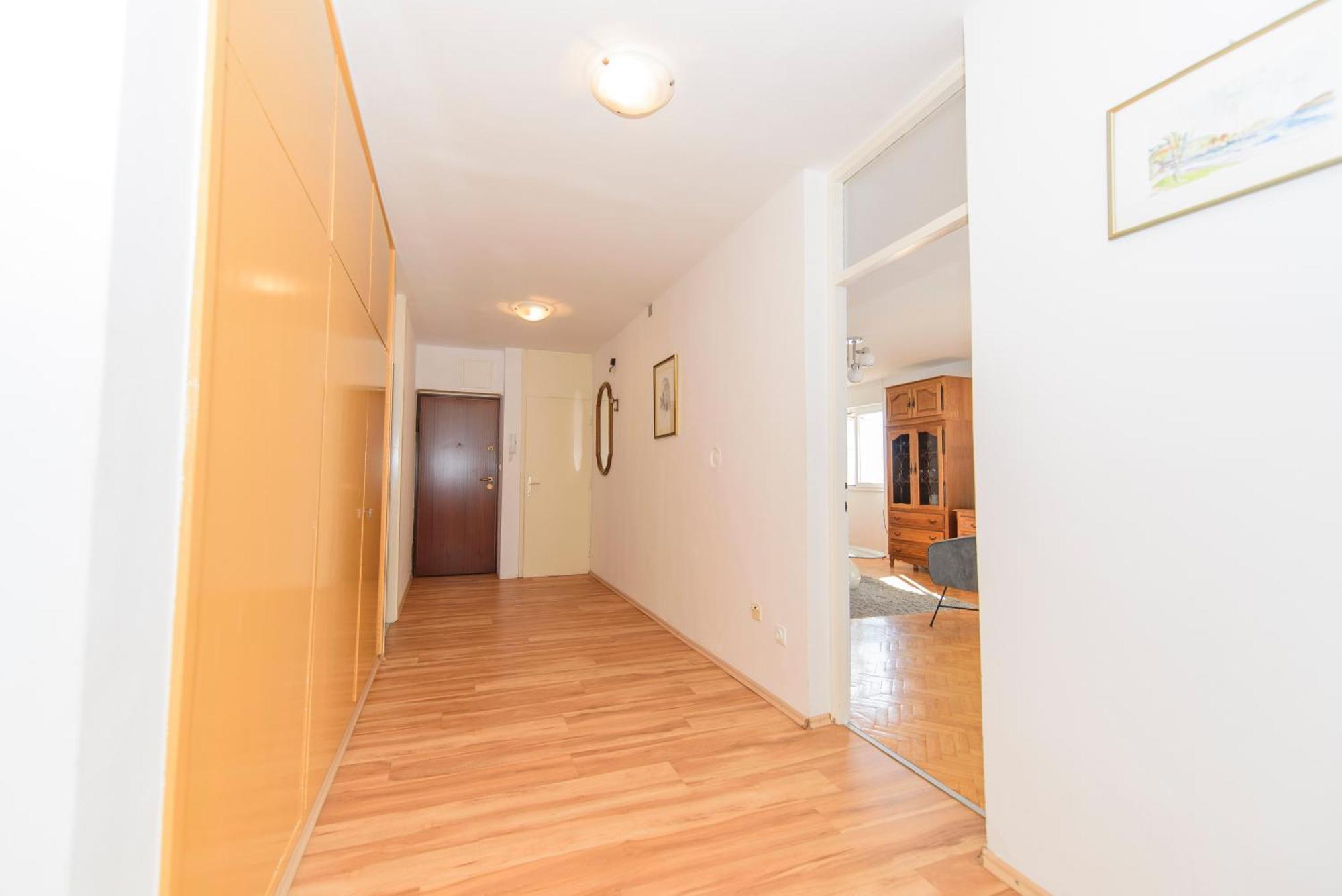 Sunny Apartment Omiš Esterno foto